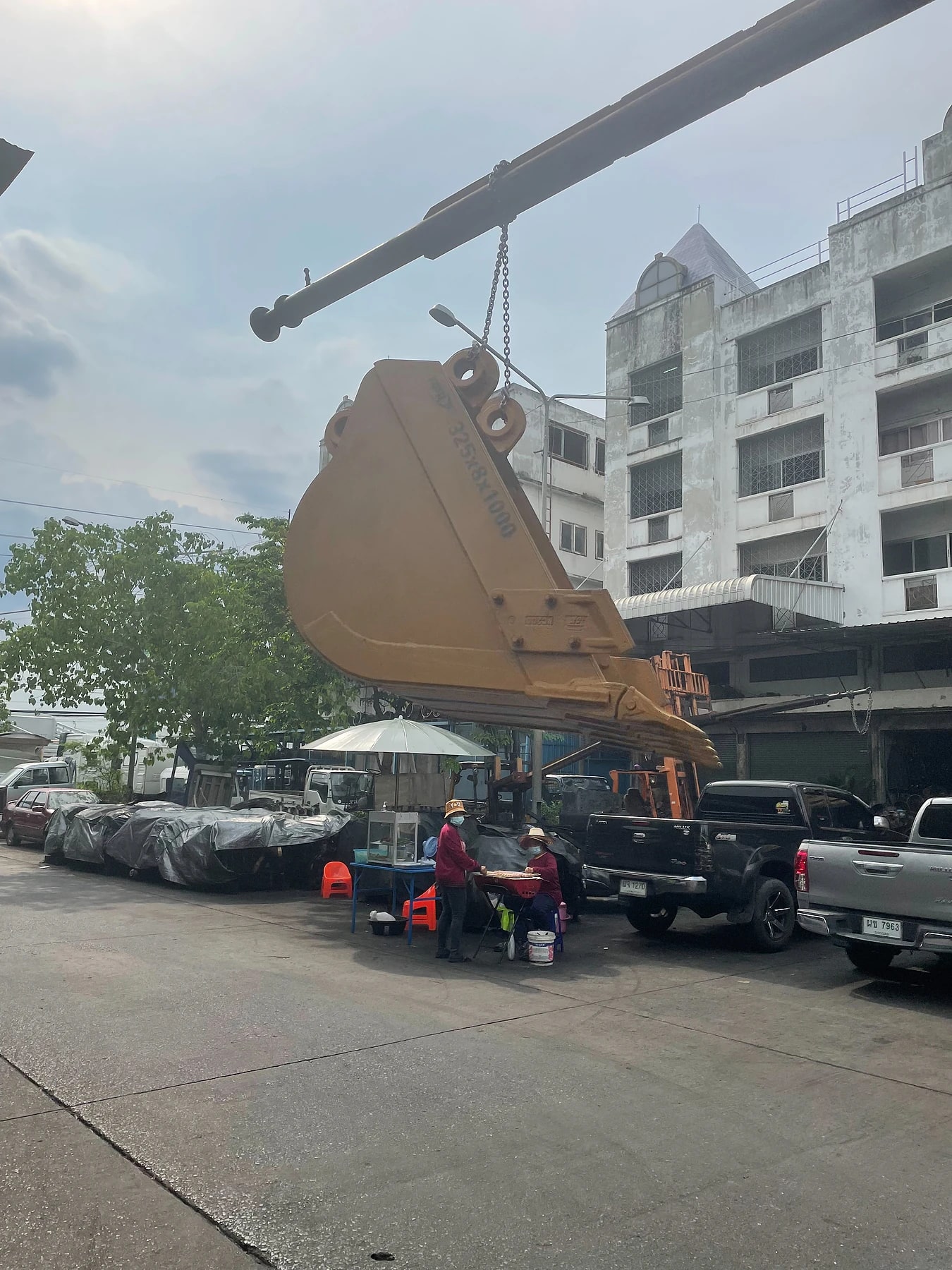 บุ้งกี๋ PC200 บุ้งกี๋ มือสอง รูปที่ 2