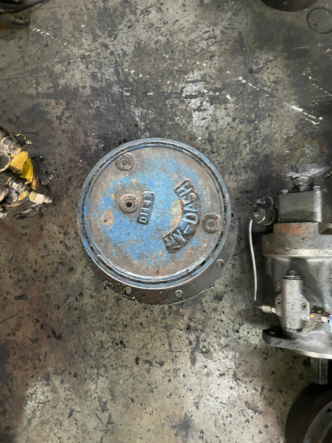 ตัวเดิน (Travel Motor) PC50UU-2 ตัวเดิน (Travel Motor) มือสอง รูปที่ 4