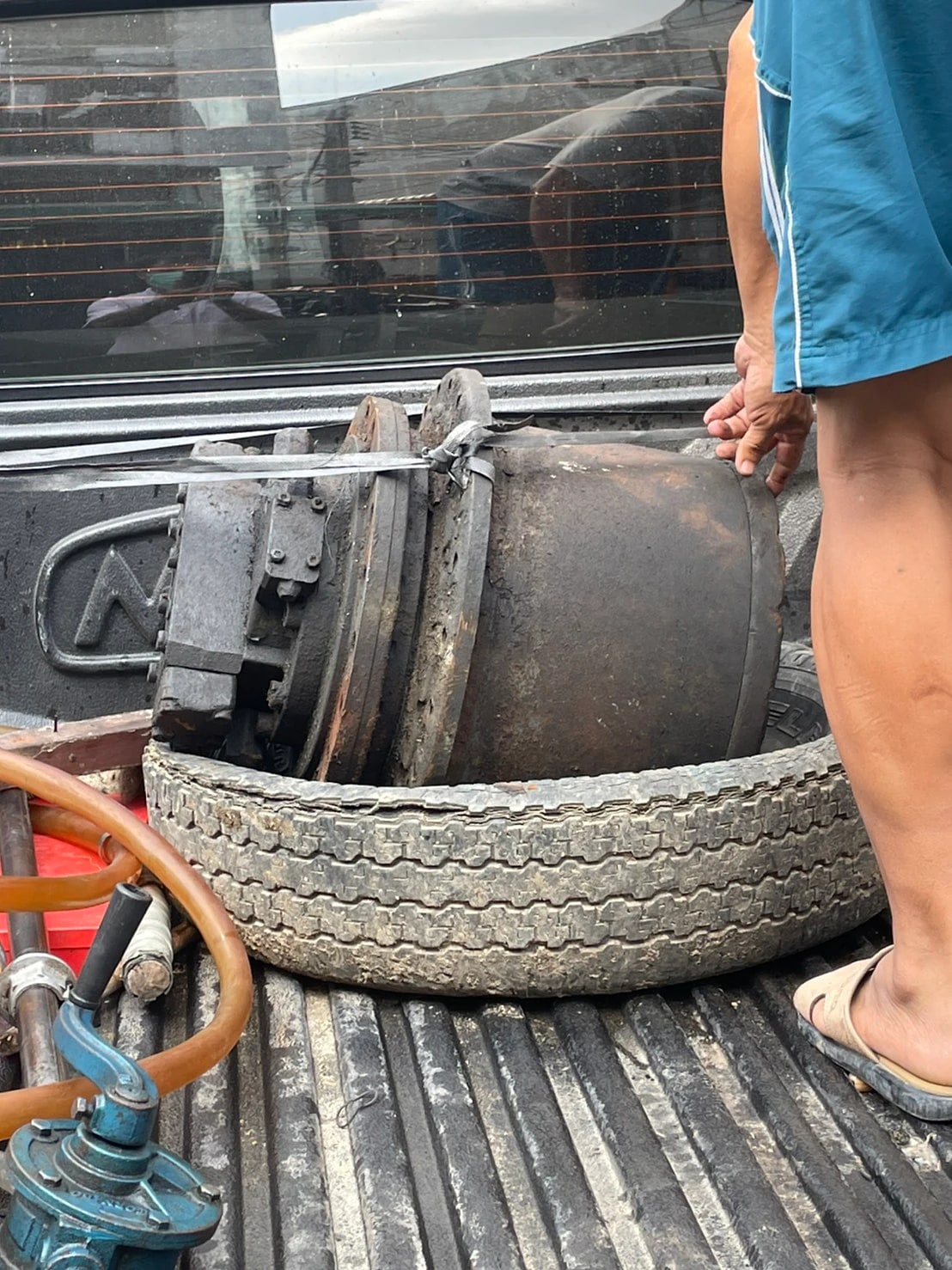 ตัวเดิน (Travel Motor) SK200-5 ตัวเดิน (Travel Motor) มือสอง รูปที่ 2