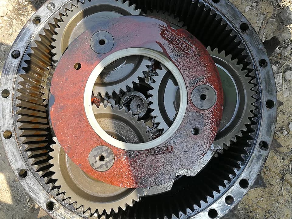 ตัวเดิน (Travel Motor) VOLVO EC210B PRIME ตัวเดิน (Travel Motor) มือสอง รูปที่ 3