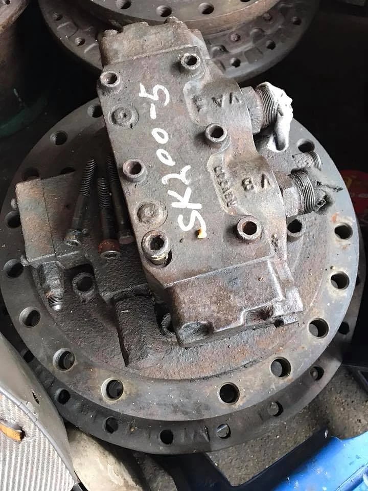 ตัวเดิน (Travel Motor) SK200-5 ตัวเดิน (Travel Motor) มือสอง