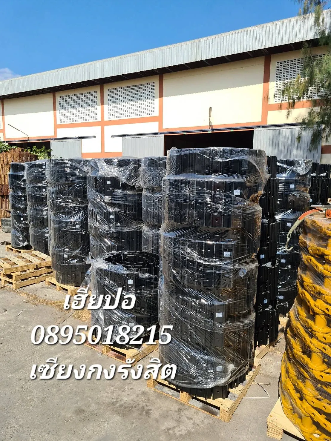 ภาพโกดังและสินค้าจริงของเอส ที แทรคเตอร์ รูปที่ 5